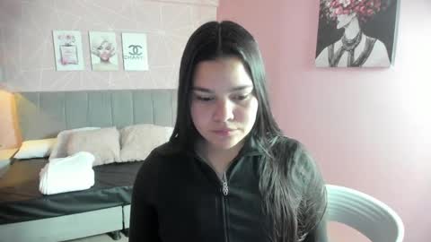 Zara Sweet  online show from June 1, 2026, 1:46 pm