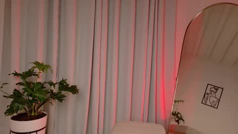 Zara Nova online show from February 3, 2026, 2:53 am