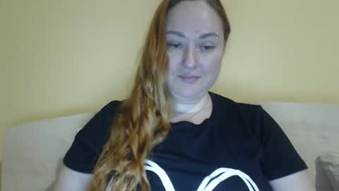 Snapshot of zara_red chatting on April 28, 2026, 10:42 am Kate. if im not here im here foxy red333 online show from April 28, 2026, 10:42 am