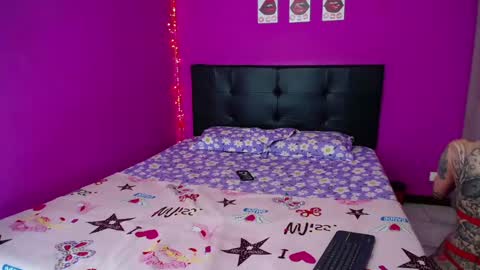 Snapshot of zara_tattoox chatting on December 6, 2024, 10:19 pm ZARA ANYELINA online show from December 6, 2024, 10:19 pm