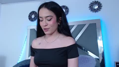 Snapshot of zaradames_ chatting on January 13, 2025, 8:37 am zaradames_ online show from January 13, 2025, 8:37 am