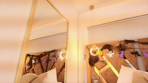 Snapshot of zarah_andrews chatting on October 6, 2025, 11:51 am Zarah Andrews online show from October 6, 2025, 11:51 am