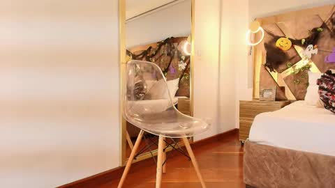 Snapshot of zarah_andrews chatting on October 16, 2025, 12:06 pm Zarah Andrews online show from October 16, 2025, 12:06 pm