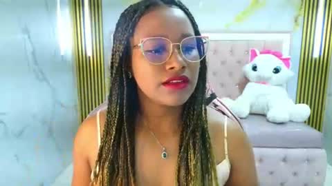 Snapshot of zarah_s chatting on August 6, 2026, 3:19 am Zara online show from August 6, 2026, 3:19 am