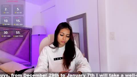 Zara Lim  online show from December 27, 2024, 12:01 pm