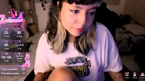 Snapshot of zaramuley chatting on November 14, 2025, 12:31 am Zara muley online show from November 14, 2025, 12:31 am