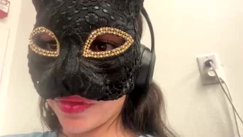 Snapshot of zarayaa_v chatting on February 22, 2026, 2:56 am zarayaa_v online show from February 22, 2026, 2:56 am