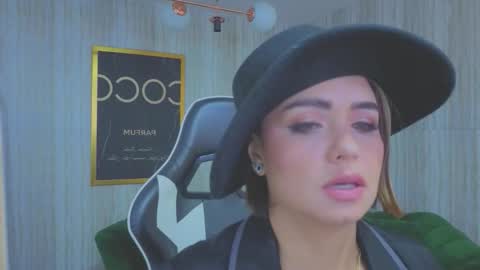 Isabella online show from February 19, 2026, 12:56 pm