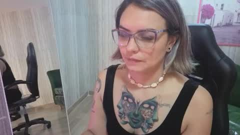 Isabella online show from May 23, 2026, 12:53 pm