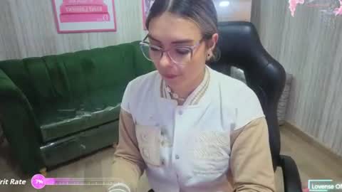 Isabella online show from June 11, 2026, 12:36 pm