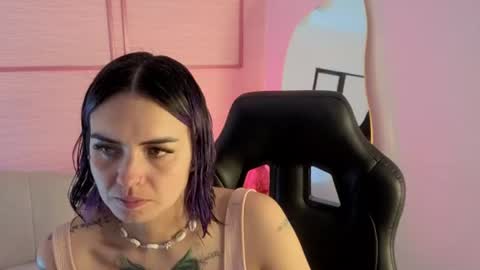 Isabella online show from July 15, 2026, 12:32 pm