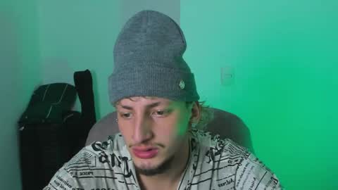 Snapshot of zarcoox chatting on April 9, 2026, 3:06 am Zarcoo online show from April 9, 2026, 3:06 am