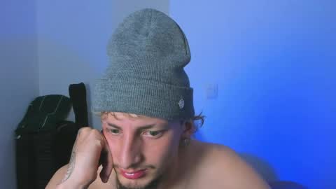 Snapshot of zarcoox chatting on April 9, 2026, 6:19 am Zarcoo online show from April 9, 2026, 6:19 am