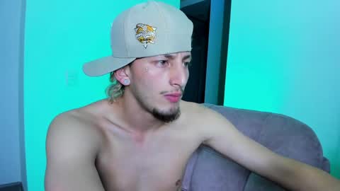 Snapshot of zarcoox chatting on April 11, 2026, 7:45 am Zarcoo online show from April 11, 2026, 7:45 am