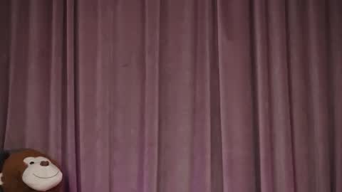 zariaavera online show from March 15, 2026, 8:59 pm