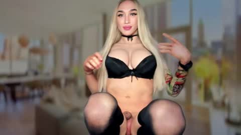 Snapshot of zarinastoun20 chatting on February 2, 2025, 11:53 pm ZARINA online show from February 2, 2025, 11:53 pm