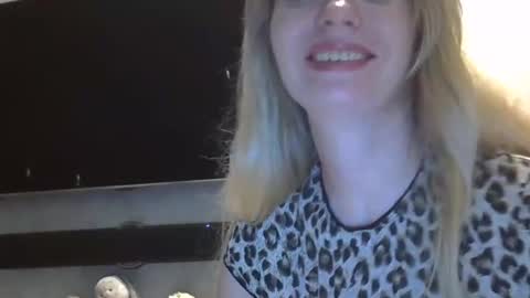 Zarina Swift online show from November 29, 2025, 10:40 am