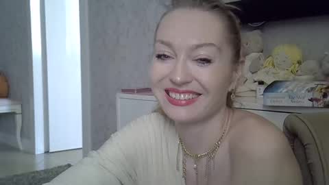 Zarina Swift online show from February 22, 2026, 6:24 am