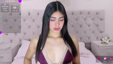 Snapshot of zarinawynne chatting on June 18, 2026, 2:43 pm Zarina Waynne online show from June 18, 2026, 2:43 pm