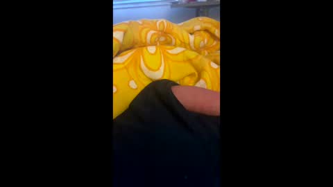 zavocelias online show from March 10, 2025, 5:54 am