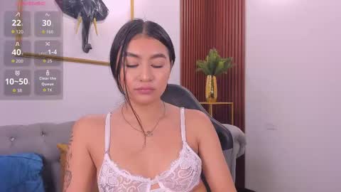  Zayda  online show from September 9, 2025, 4:17 pm