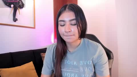  Zayda  online show from October 14, 2025, 8:42 pm