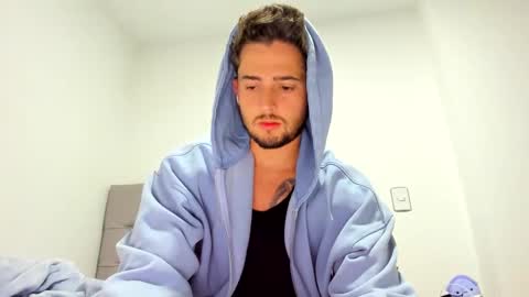 Snapshot of zaylanez chatting on October 24, 2025, 3:36 am Zay lanez online show from October 24, 2025, 3:36 am