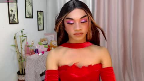 zaynelustts online show from December 18, 2025, 9:59 am