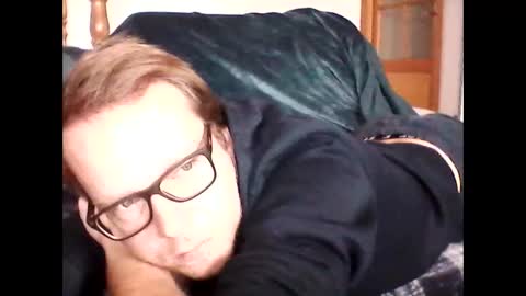 Snapshot of zblondyfrenchy chatting on January 18, 2025, 12:36 pm zblondyfrenchy online show from January 18, 2025, 12:36 pm
