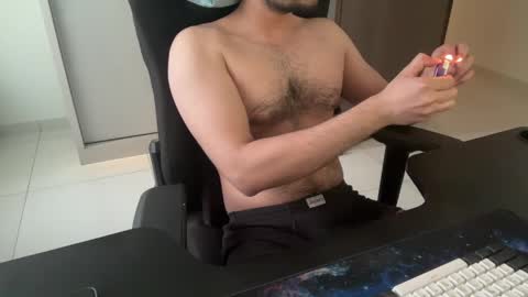 Snapshot of ze_boi chatting on April 18, 2026, 11:58 am Ze online show from April 18, 2026, 11:58 am