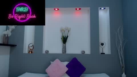 Karolyne online show from March 7, 2025, 2:12 pm