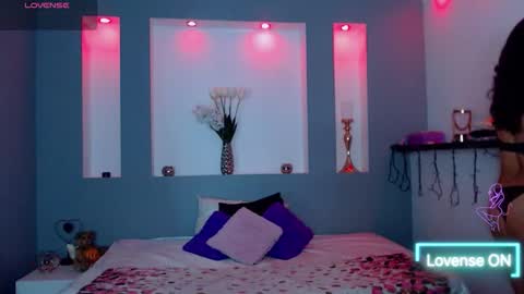 Snapshot of zean_lee chatting on January 18, 2026, 1:04 pm Karolyne online show from January 18, 2026, 1:04 pm