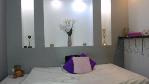 Snapshot of zean_lee chatting on March 24, 2026, 11:37 am Karolyne online show from March 24, 2026, 11:37 am