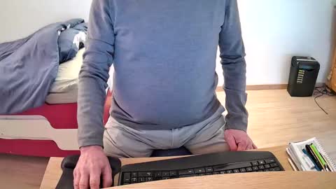 zebulon2023 online show from February 6, 2025, 12:59 pm