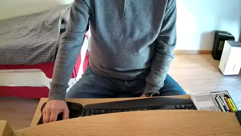 zebulon2023 online show from November 12, 2025, 10:04 am