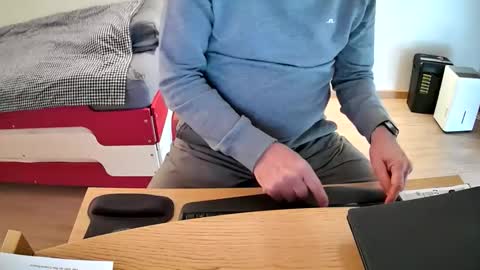 zebulon2023 online show from November 27, 2025, 12:18 pm