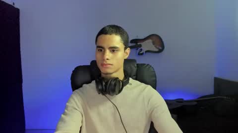 zenzhu online show from February 19, 2026, 4:19 am