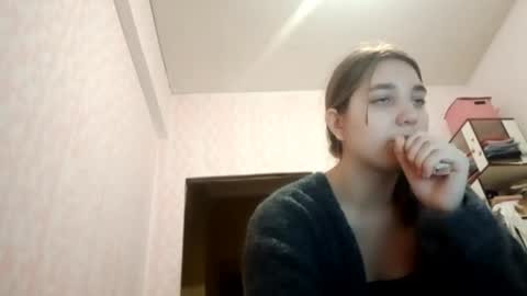 zeniabrossoit online show from March 16, 2026, 12:42 pm