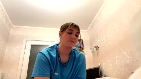 Snapshot of zeniabrossoit chatting on May 28, 2026, 2:25 pm zeniabrossoit online show from May 28, 2026, 2:25 pm