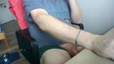 Snapshot of zenlem chatting on April 14, 2026, 8:31 am zenlem online show from April 14, 2026, 8:31 am