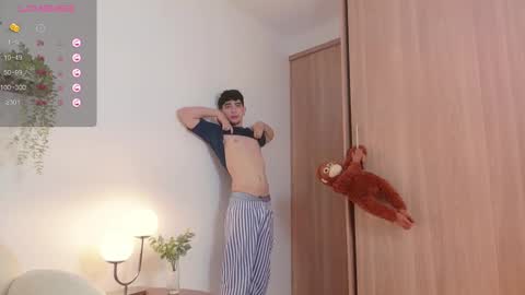 Zenn online show from March 10, 2025, 2:05 pm