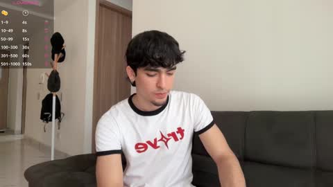 Zenn online show from September 15, 2025, 1:44 pm