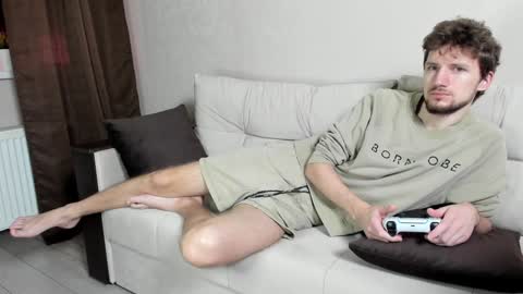 Snapshot of zepanl chatting on January 21, 2025, 9:57 pm Andrew online show from January 21, 2025, 9:57 pm