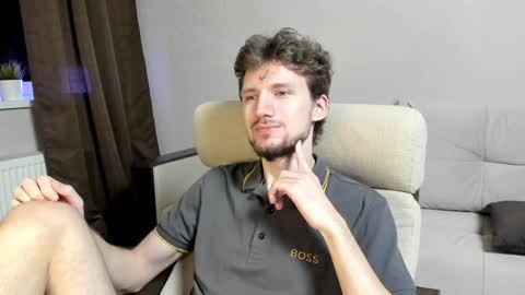 Snapshot of zepanl chatting on January 28, 2025, 10:45 pm Andrew online show from January 28, 2025, 10:45 pm