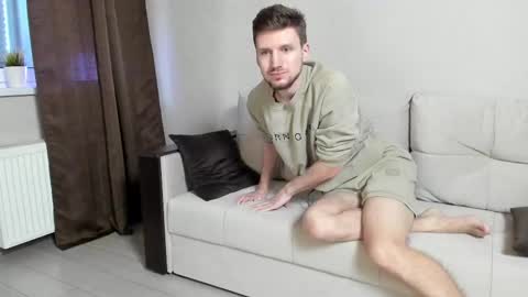 Snapshot of zepanl chatting on February 18, 2025, 8:27 am Andrew online show from February 18, 2025, 8:27 am