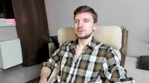 Snapshot of zepanl chatting on March 9, 2025, 8:21 pm Andrew online show from March 9, 2025, 8:21 pm