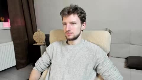 Snapshot of zepanl chatting on November 16, 2025, 4:40 am Andrew online show from November 16, 2025, 4:40 am