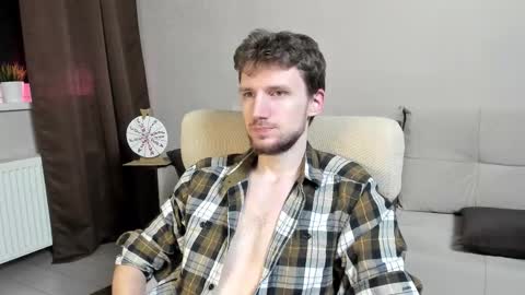 Snapshot of zepanl chatting on November 23, 2025, 8:52 pm Andrew online show from November 23, 2025, 8:52 pm