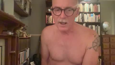 Snapshot of zephr1 chatting on December 2, 2025, 9:43 pm zephr1 online show from December 2, 2025, 9:43 pm