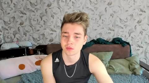 Ethan online show from May 15, 2026, 3:02 am